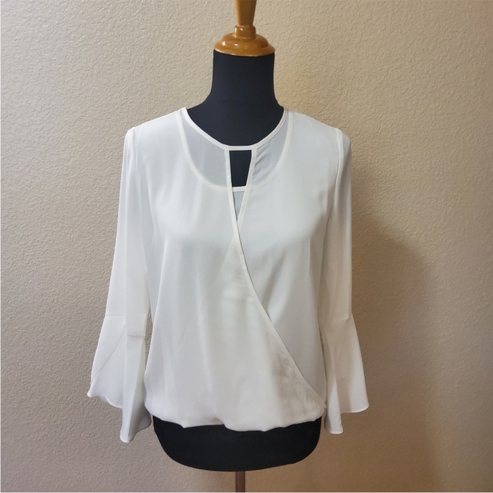 NWT 41 Hawthorn White Women's Sheer overlay faux wrap Blouse Size Medium